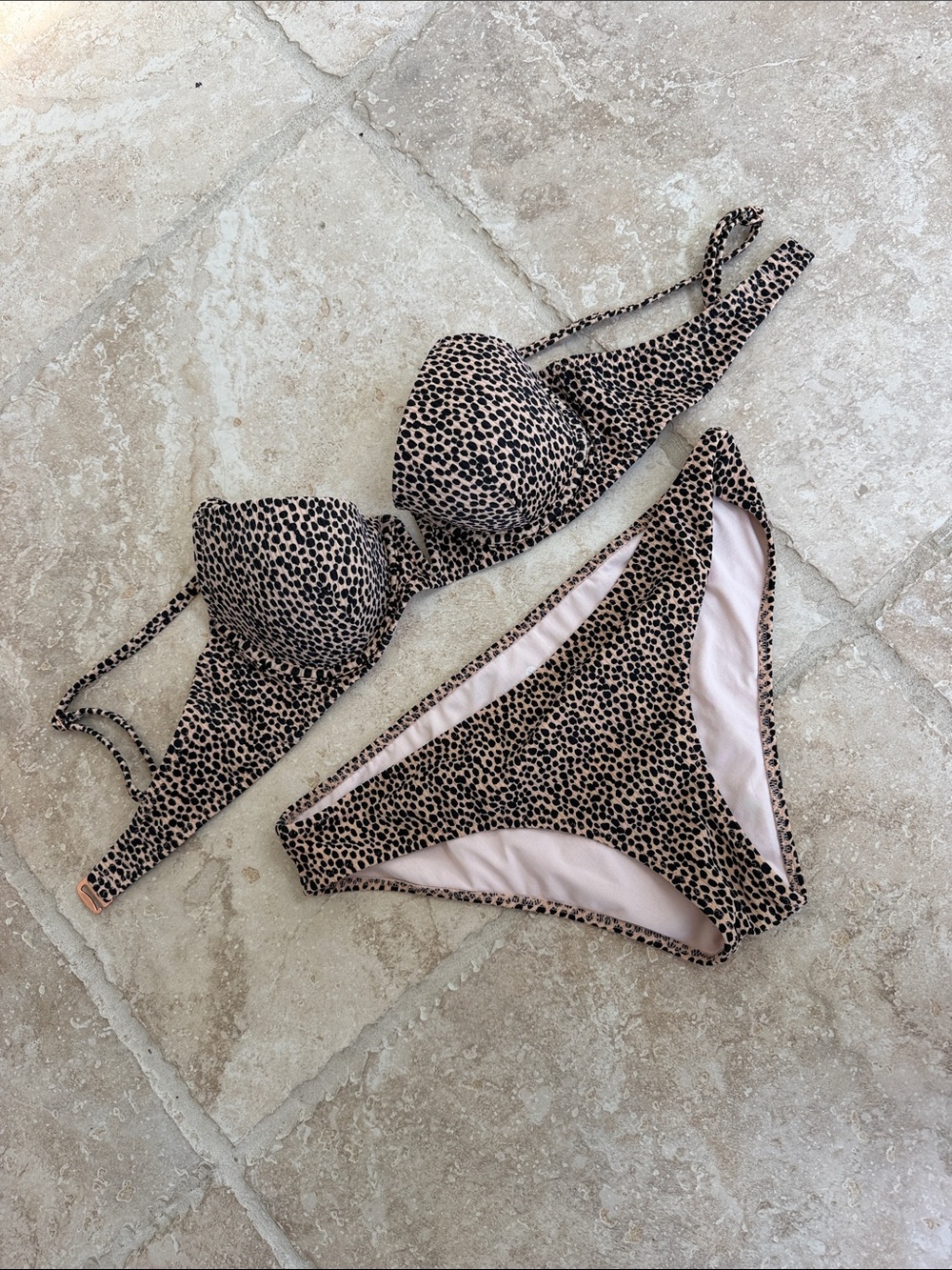 Shade & Shore Leopard Print Bikini Set - Tan & Black. 34B top & Medium bottom.
